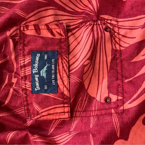 Tommy Bahama Baja 9” Board Short-Medium - Picture 4 of 4